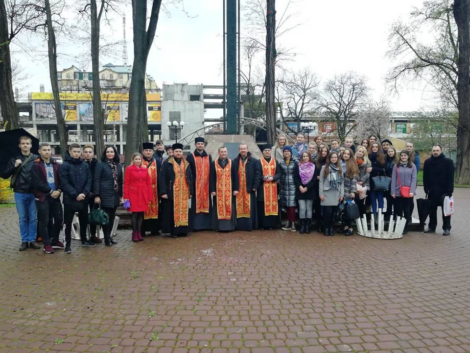 Хресна дорога для молоді відбулася в Івано-Франківську